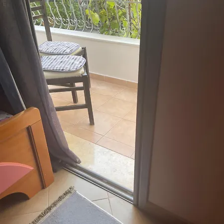 Grandpas House Twin For Travellers